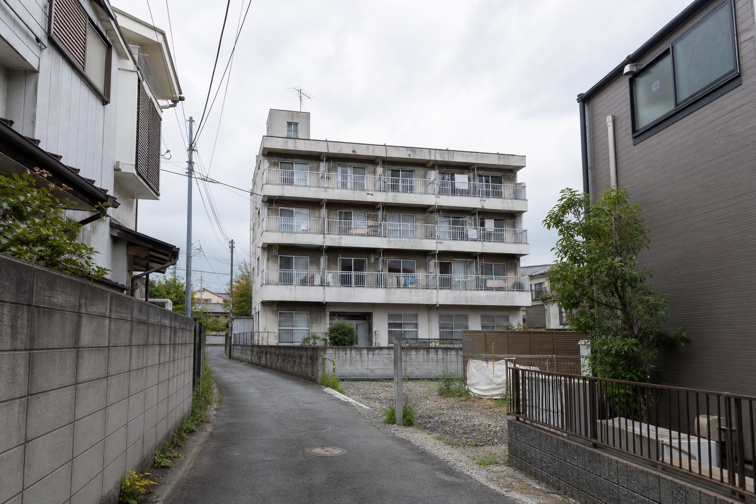 路地奥の一棟アパートのイメージ